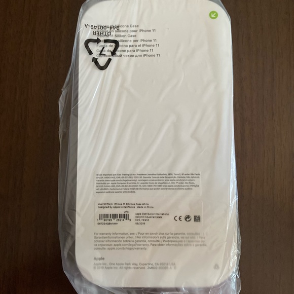 Apple soft silicone white case for iPhone 11 - Picture 3 of 3